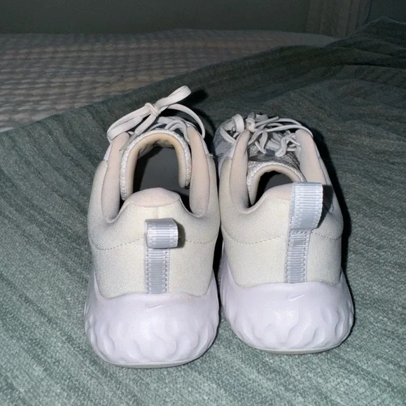 Renew In-Season TR 11 Athletic Sneaker (Women) - Picture 4 of 8